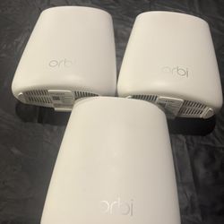 Netgear Orbi Mesh satellite