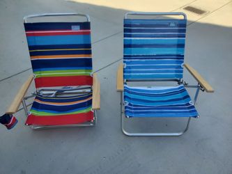 2 Beach Chairs - very good condition