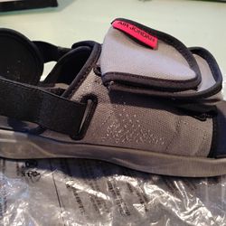 Men's Size 7 Air Jordan Sandals With Snap Off Pouch