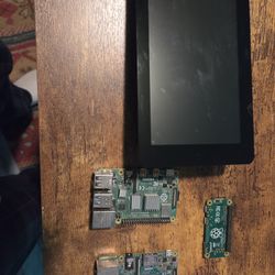 4 Raspberry Pi + 7" Touch Screen