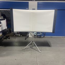 Projector Screen