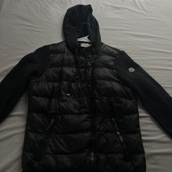 Moncler Puffer Jacket 