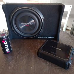 Subwoofer Amplifier And Capacitor 