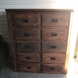 Chest Dresser Nice Solid Wood 