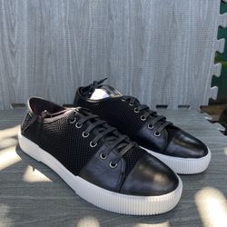 Men’s Black Sneakers Size 8.5