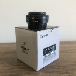 Canon EF 40mm F2.8 STM