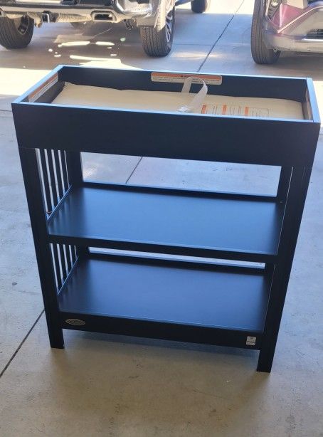 Graco Baby Changing Table Newish