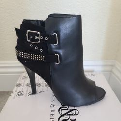 Womens Rock & Republic Booties - Size 8