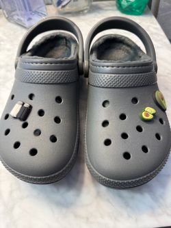 Crocs size 7
