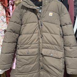 Carhartt women’s puffer jacket