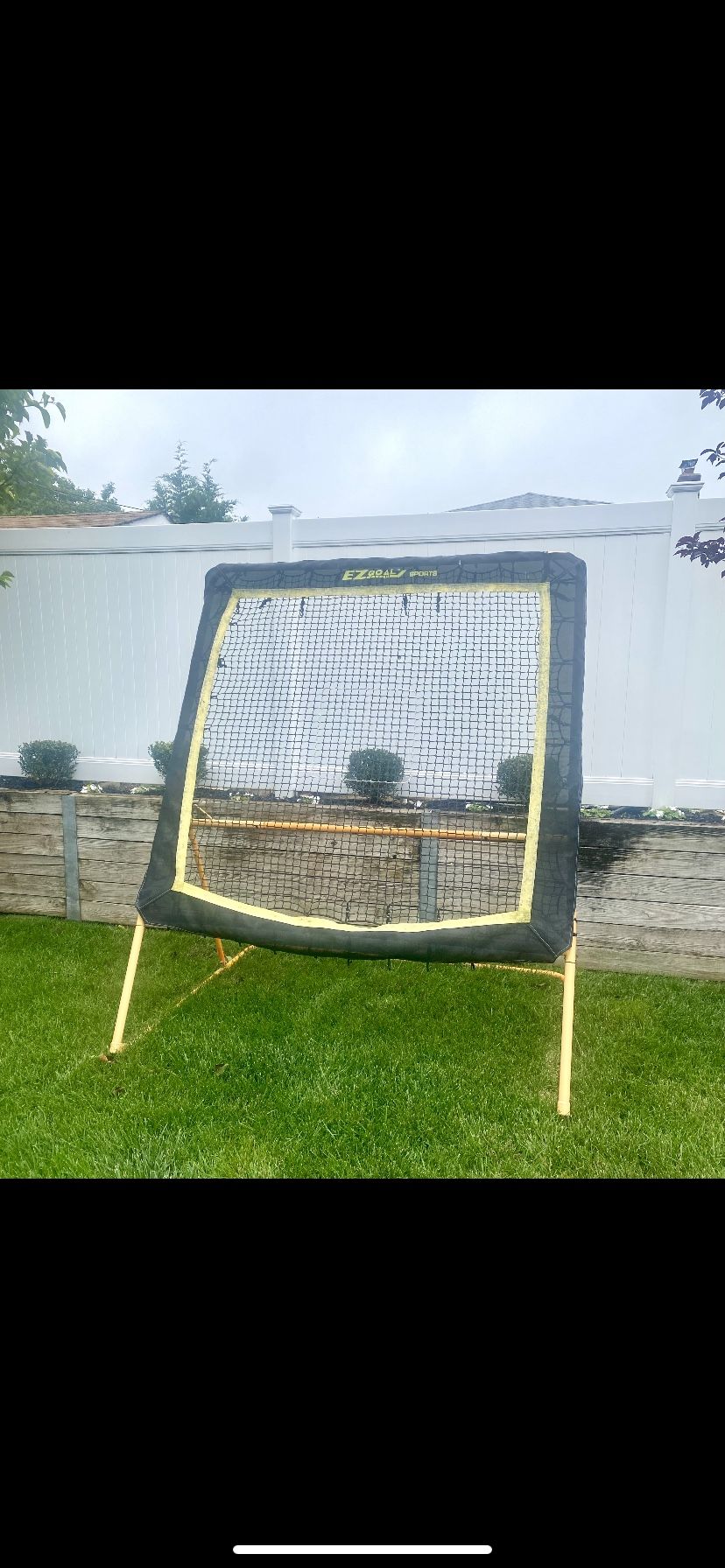 Lacrosse Rebounder