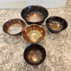 Vintage Set Of 5 Gorham Silver Original  Bowl E.P
Beautiful Vintage set of silver bowls in spectacular condition