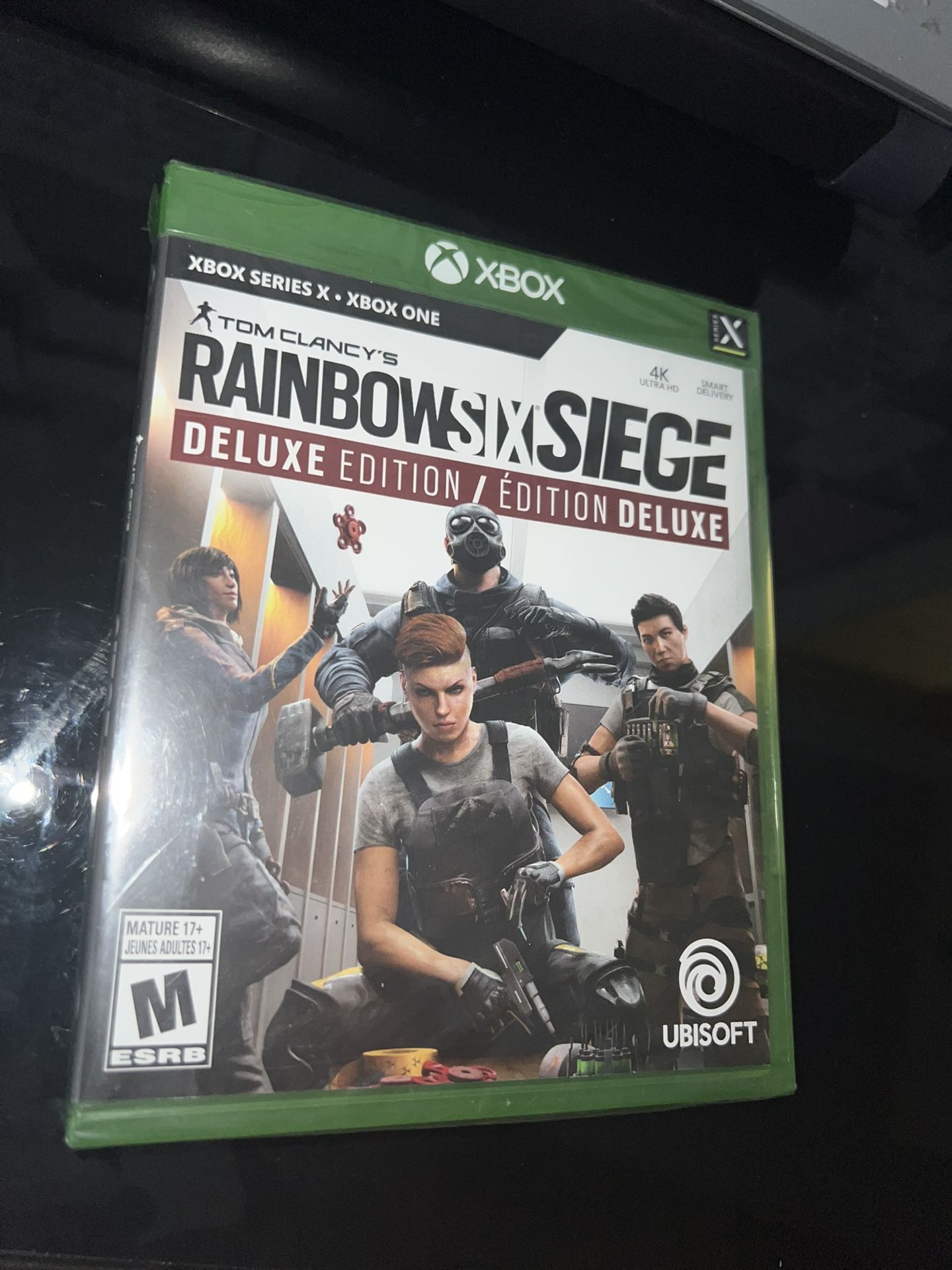 Rainbow Six Siege Deluxe Edition (Xbox Series X & One)