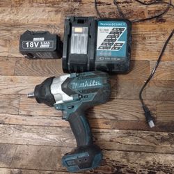 Makita 18V LXT Lithium-Ion High-Torque 1/2 sq. in. Drive Impact Wrench