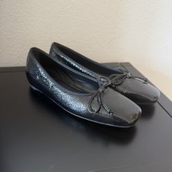 M.GEMI The Danza Patent Leather Black Flats with Hidden Wedge, Size 36, Excelle