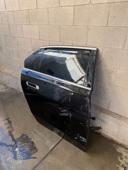 2024 BMW i7 rear right door assembly