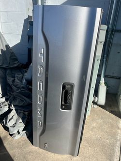 Toyota Tailgate Part
