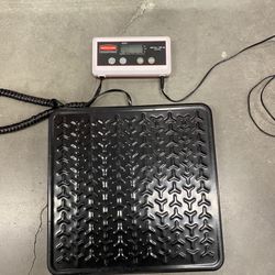 Rubbermaid scale 400lbs.180 kg Capacity 