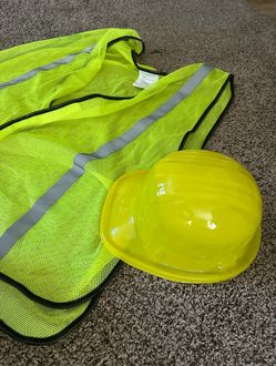 Safety Vest and Plastic Hard Hat Construction Worker Set-Halloween Costume -Size 2XL/3XL