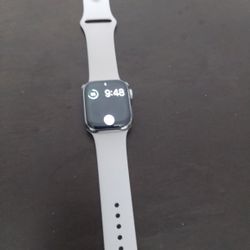Apple Watch Series 8