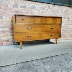 Mid Century Modern Walnut 6 Drawer Lowboy Dresser Vintage 