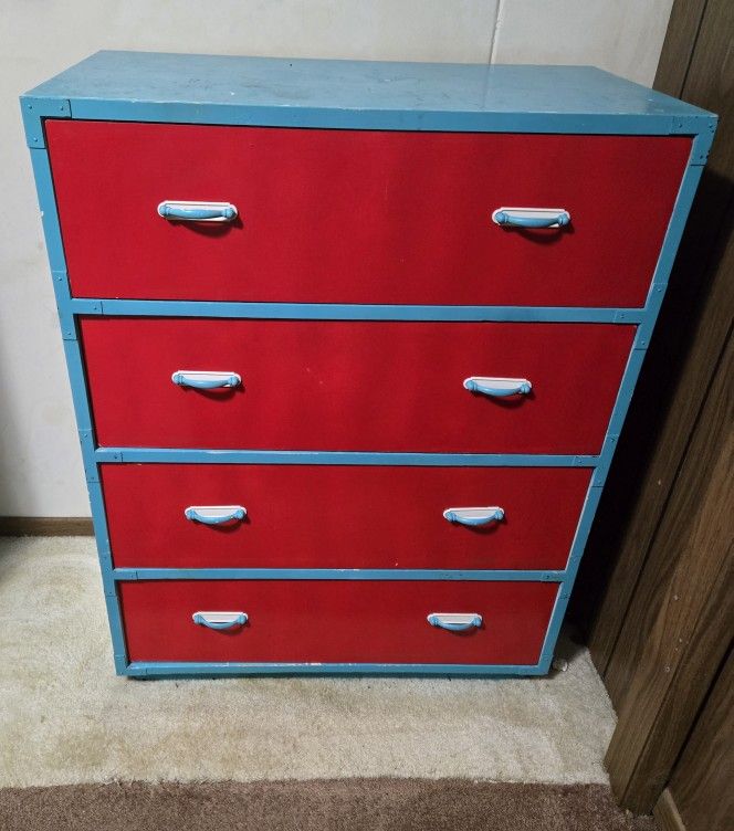 4 Drawer Dresser - solidly built with real wood