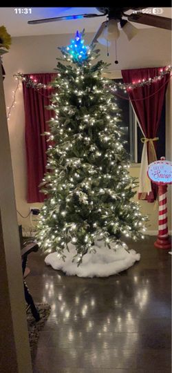 8tf Christmas tree