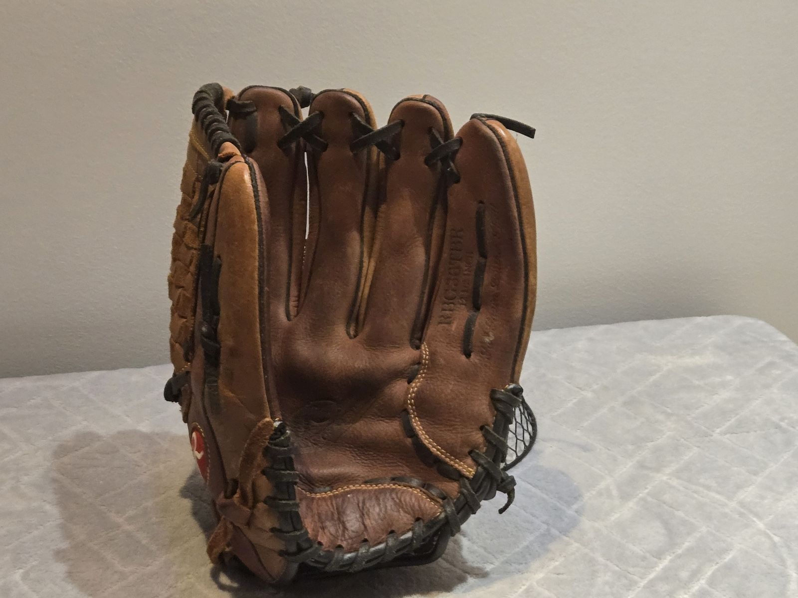 Rawlings RBG36TT 12 1/2 12.5" RHTÂ Baseball Softball Glove Mitt