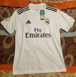 Real Madrid 2018-19 home jersey