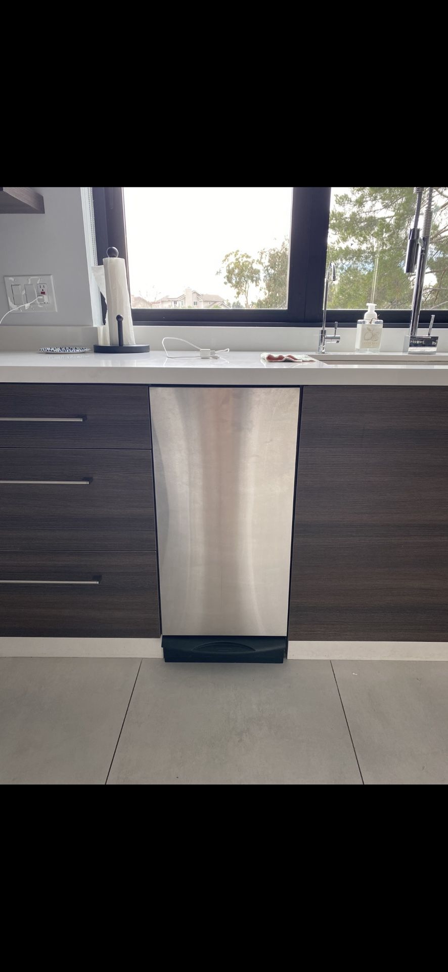 GE 15 in. BuiltIn Trash Compactor in Stainless Steel for Sale in Los