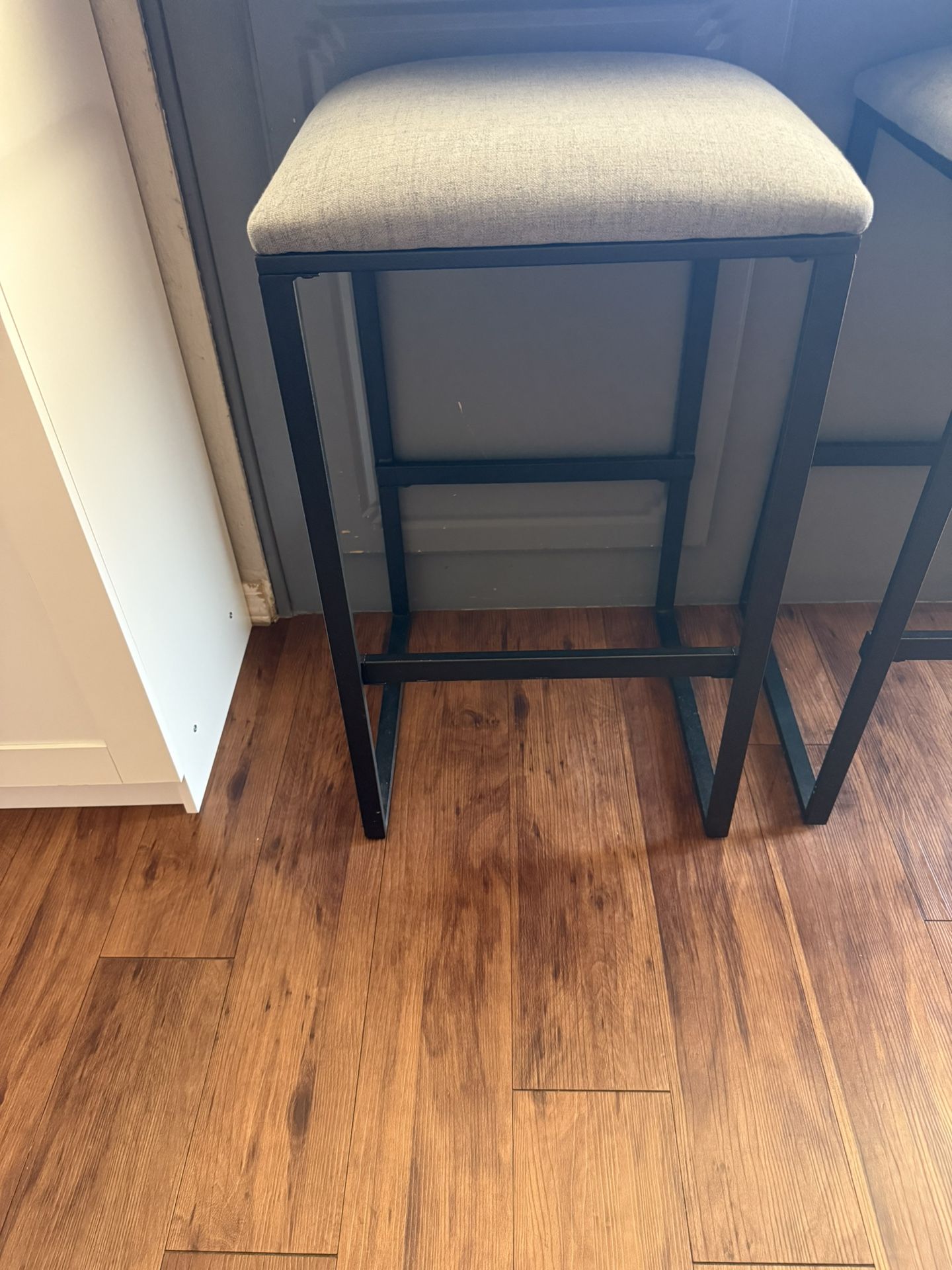 3 Bar Stools