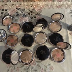 ESTÉE LAUDER BRONZE GODDESS HIGHLIGHTER