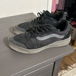 Men’s Vans Ultrarange 11.5 Black Shoes