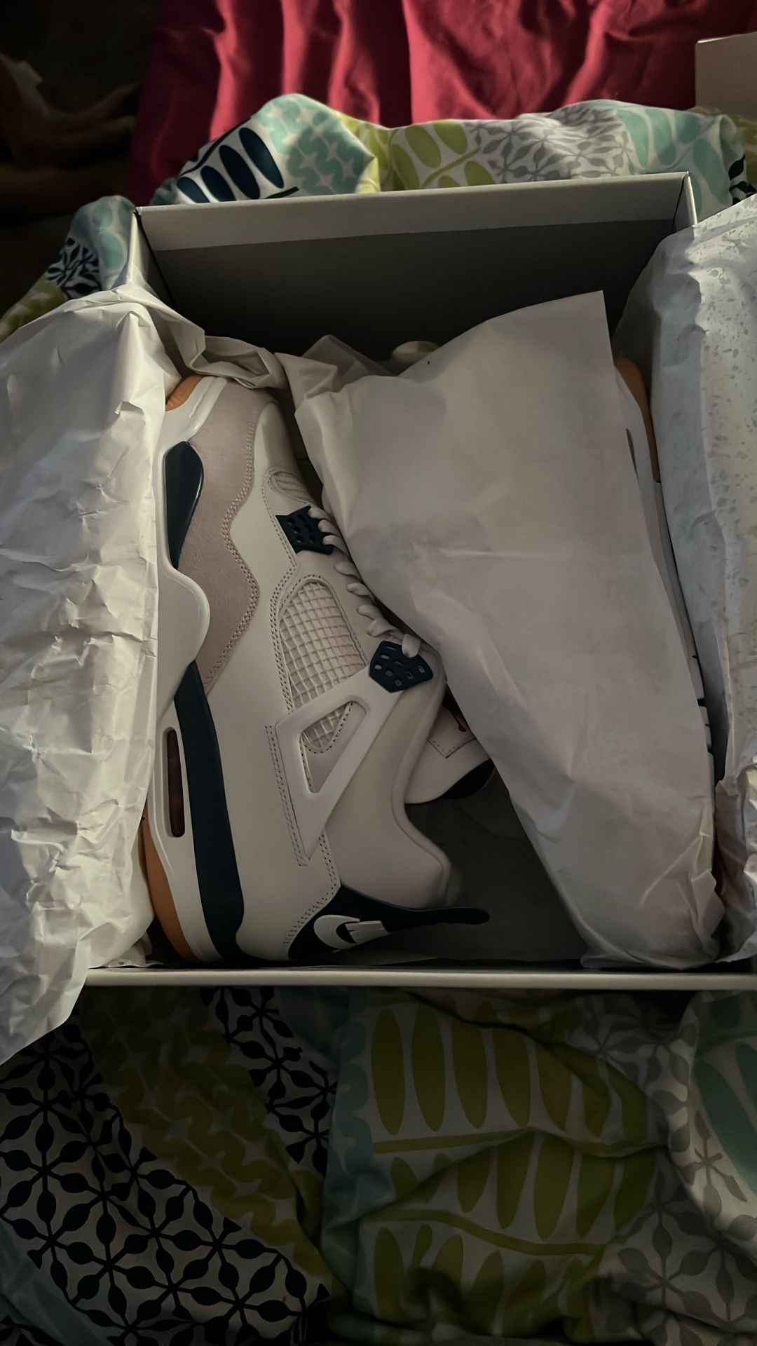 Jordan Retro 4 SB Navy