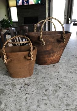 Made of monkey pod wood bags