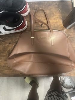Reaction Kenneth Cole Purse