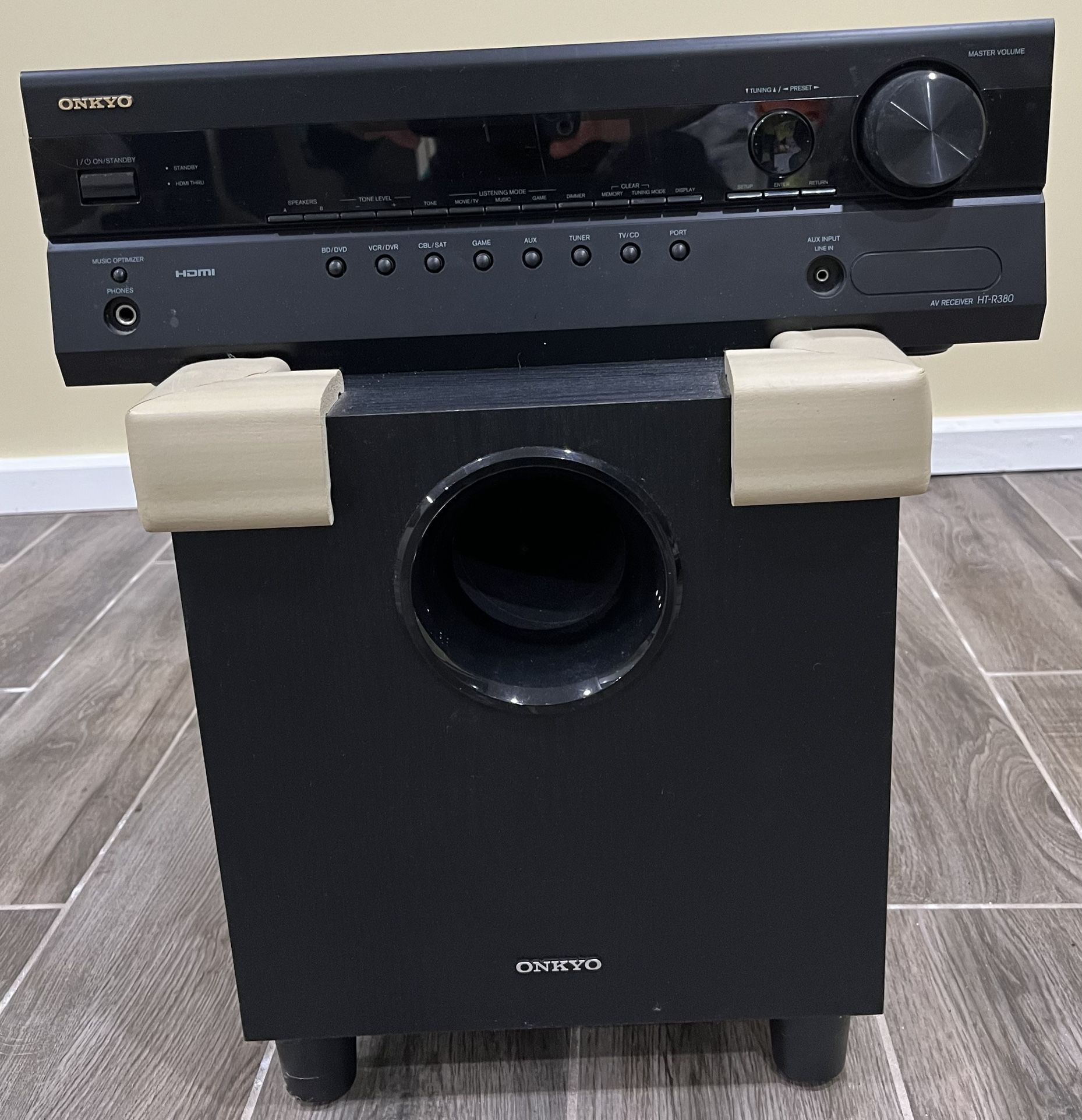 ONKYO HT-R380 AV Stereo Receiver