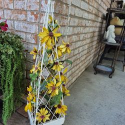 Topiary Porch Decor H  30"