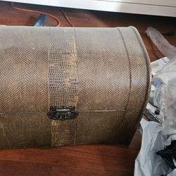 Treasure chest