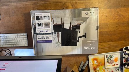 SANUS Full Motion TV Wall Mount 26-55 in