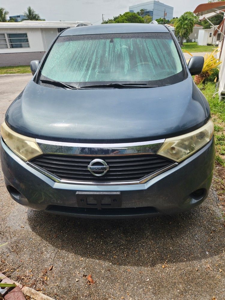 2012 Nissan Quest