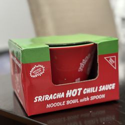 NEW Sriracha Hot Chili Sauce Logo Noodle Bowl and Chopsticks Set