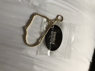 Swole dog gold choker for Sale in Opa-locka, FL - OfferUp