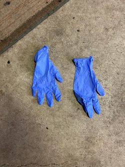 Latex gloves
