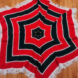 Beautiful Hand Crocheted Christmas Tree Skirt 