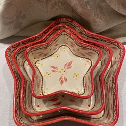 Temptations Old World cranberry Three Piece Star Nesting Baker Bowls