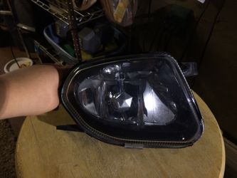 Mercedes 19 98 to 2004 E4 30 E320 cl320 fog light OEM RIGHT SIDE