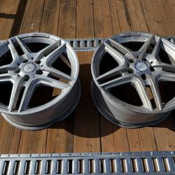 2 Bent Front Wheels To 2013 E350 Coupe AMG Rims 18” x 8”