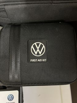 VOLKSWAGEN FIRST AID KIT