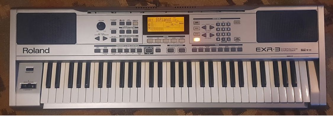 Roland EXR-3 Arranger Keyboard 